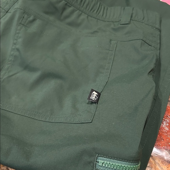 2025 REI Women’s Trailmade Pants Size 10 Heritage Spruce - Picture 6 of 15